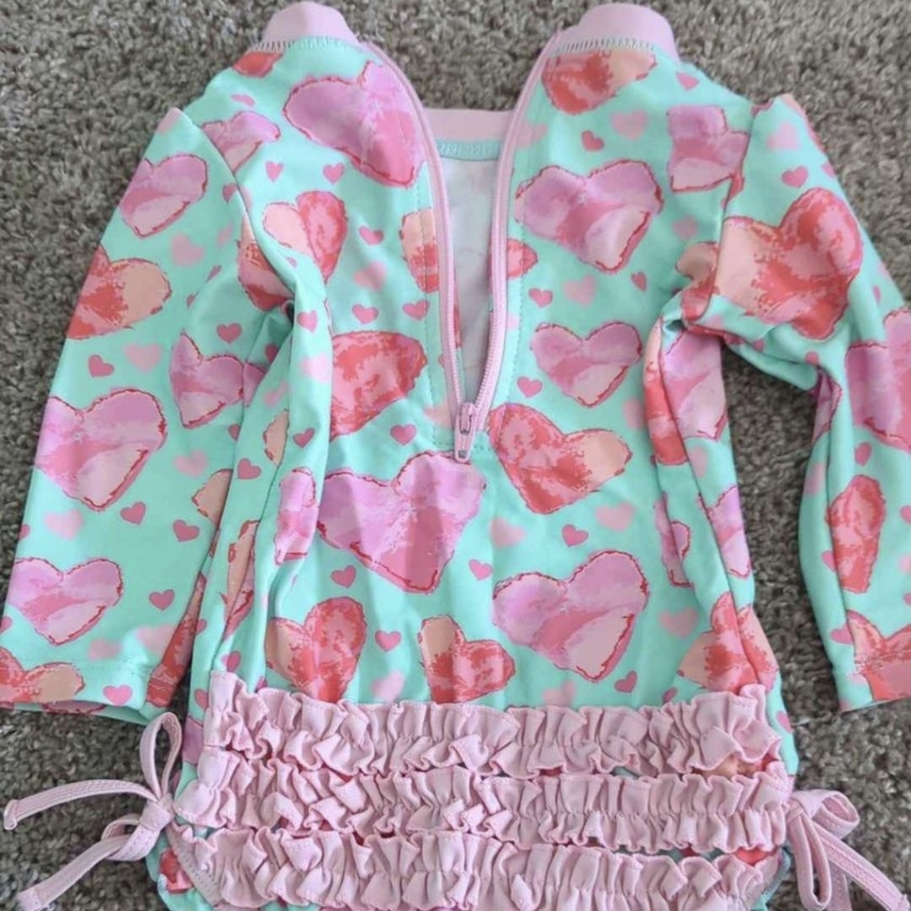 Rufflebutts long sleeve rash guard